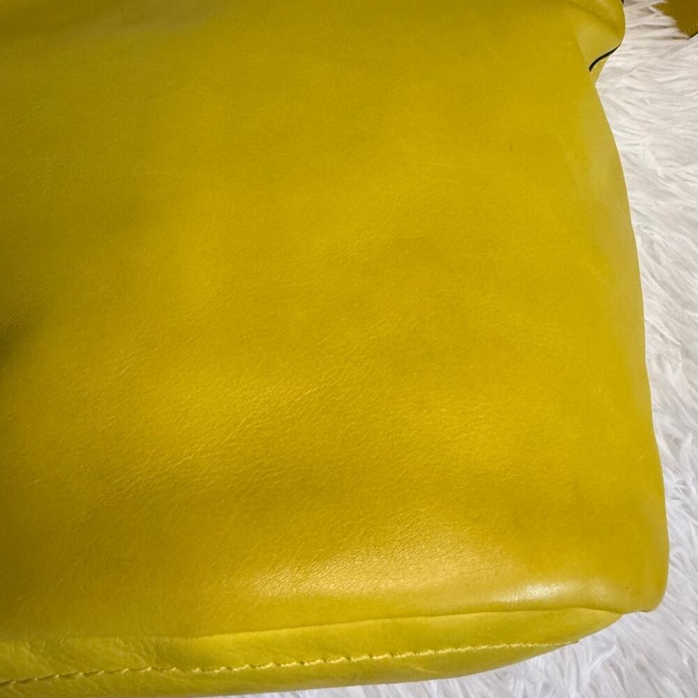 y2k COACH 2007 Bleecker 11422 Yellow Duffle Bucket Shoulder Bag Crossbodyble - Picture 7 of 12